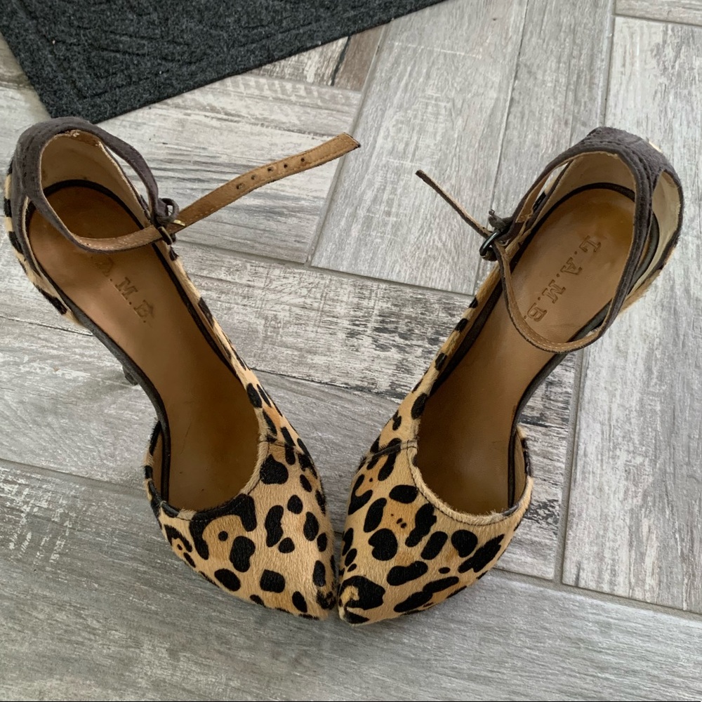 L. A. M. B. Women’s shoes